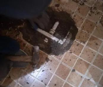 奇台卫生间漏水维修公司为您分享下卫生间渗水如何处理及注意事项
